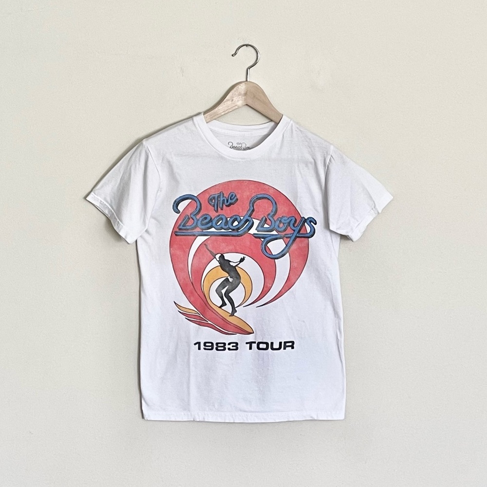 The Beach Boys Retro 1983 Tour Surf Graphic White Band T Shirt Adult size Small